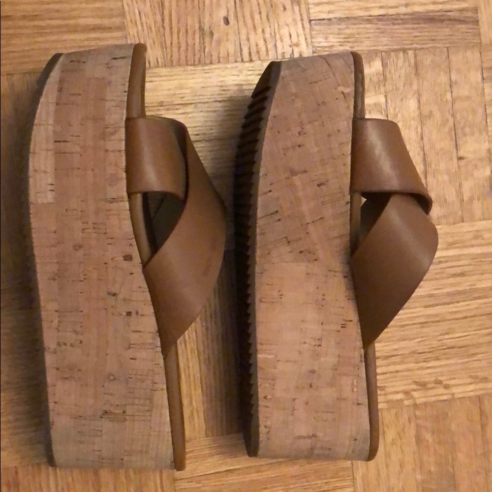 Michael Kord Cork platform sandals